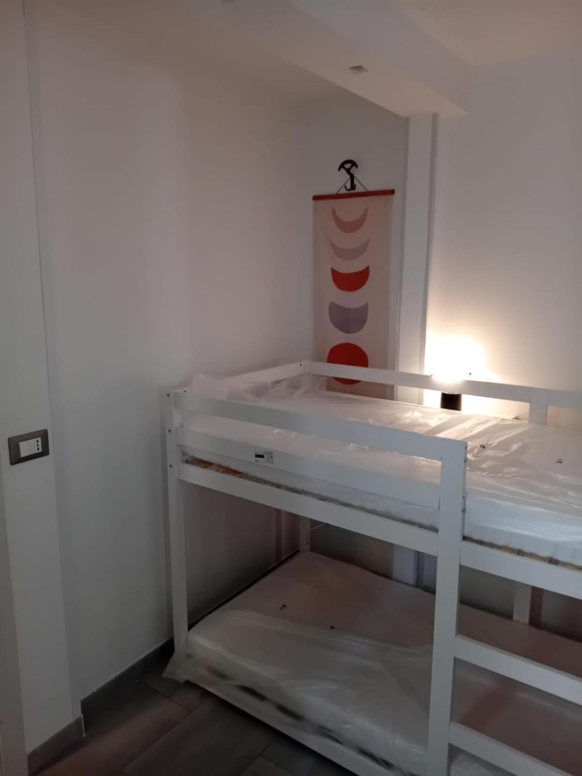 Room In Historical City Centre With Private Bathroom Catânia Exterior foto